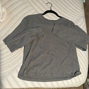 Gray long sleeve crop top